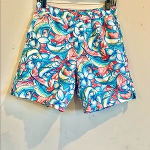 Vineyard Vines Swordfish and Flower swim